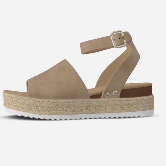 Mystery Shoe Box | 3 Pairs Designer & Trendy Styles | One Size | Women’s Shoes - Picture 3 of 12